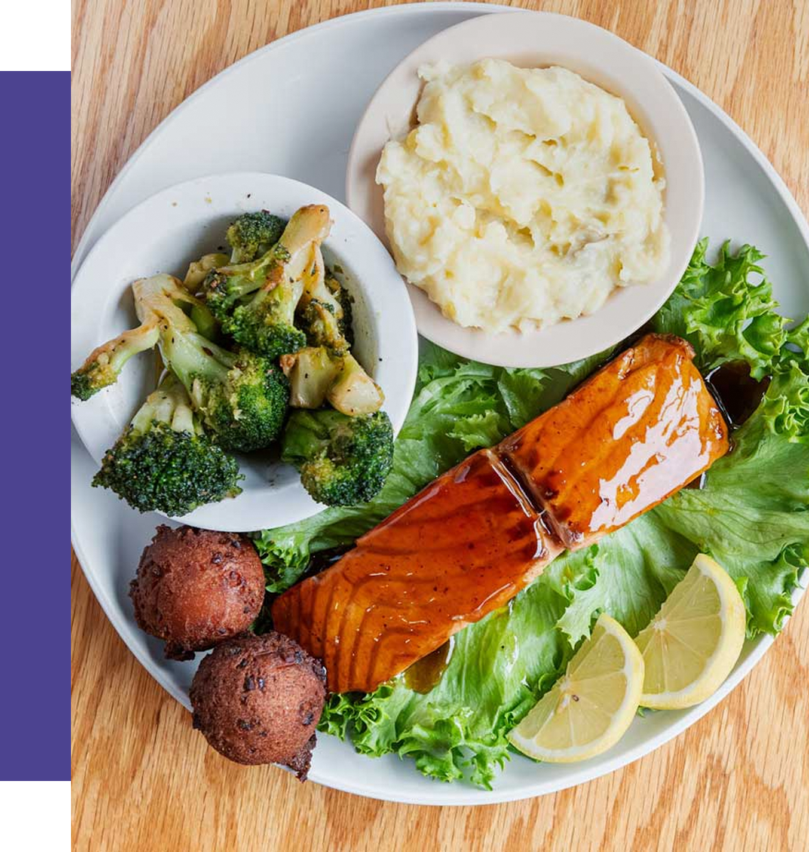 Glazed salmon with mashed potatoes, broccoli